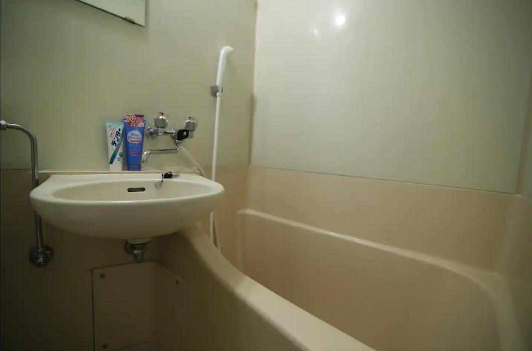 Kb House Shinjuku Double Room Free Poket Wifi! Tokio Zewnętrze zdjęcie
